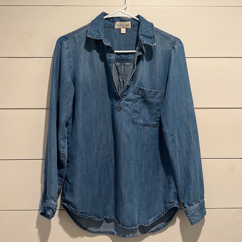 Anthropologie Cloth & Stone Chambray Top